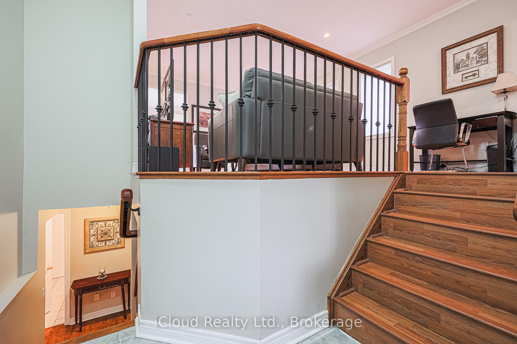 Photo 7 of 48 Donwoods Court, Brampton, Vales of Castlemore — HOMEH