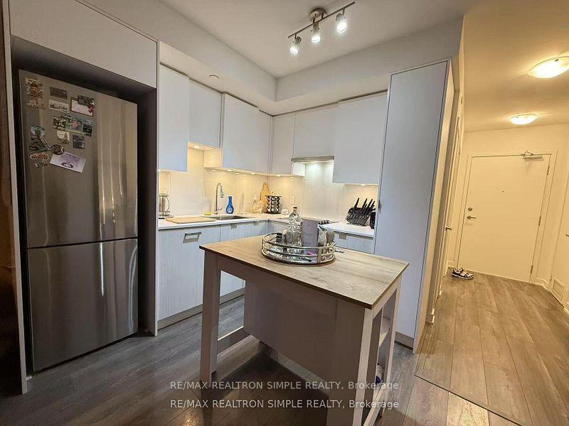 Photo 10 of Unit 3202, 99 Broadway Avenue, Toronto, Mount Pleasant West — HOMEH