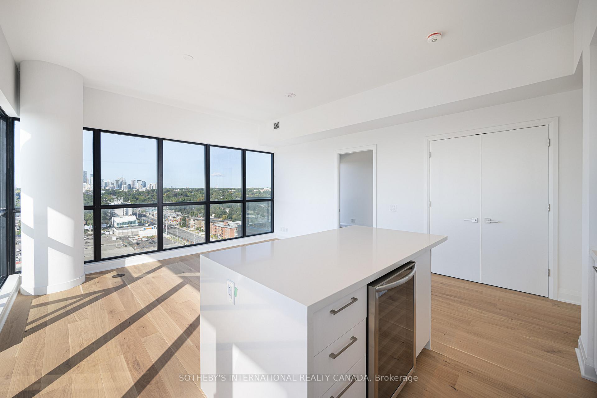 Photo 3 of Unit 1501, 33 Frederick Todd Way, Toronto, Leaside — HOMEH