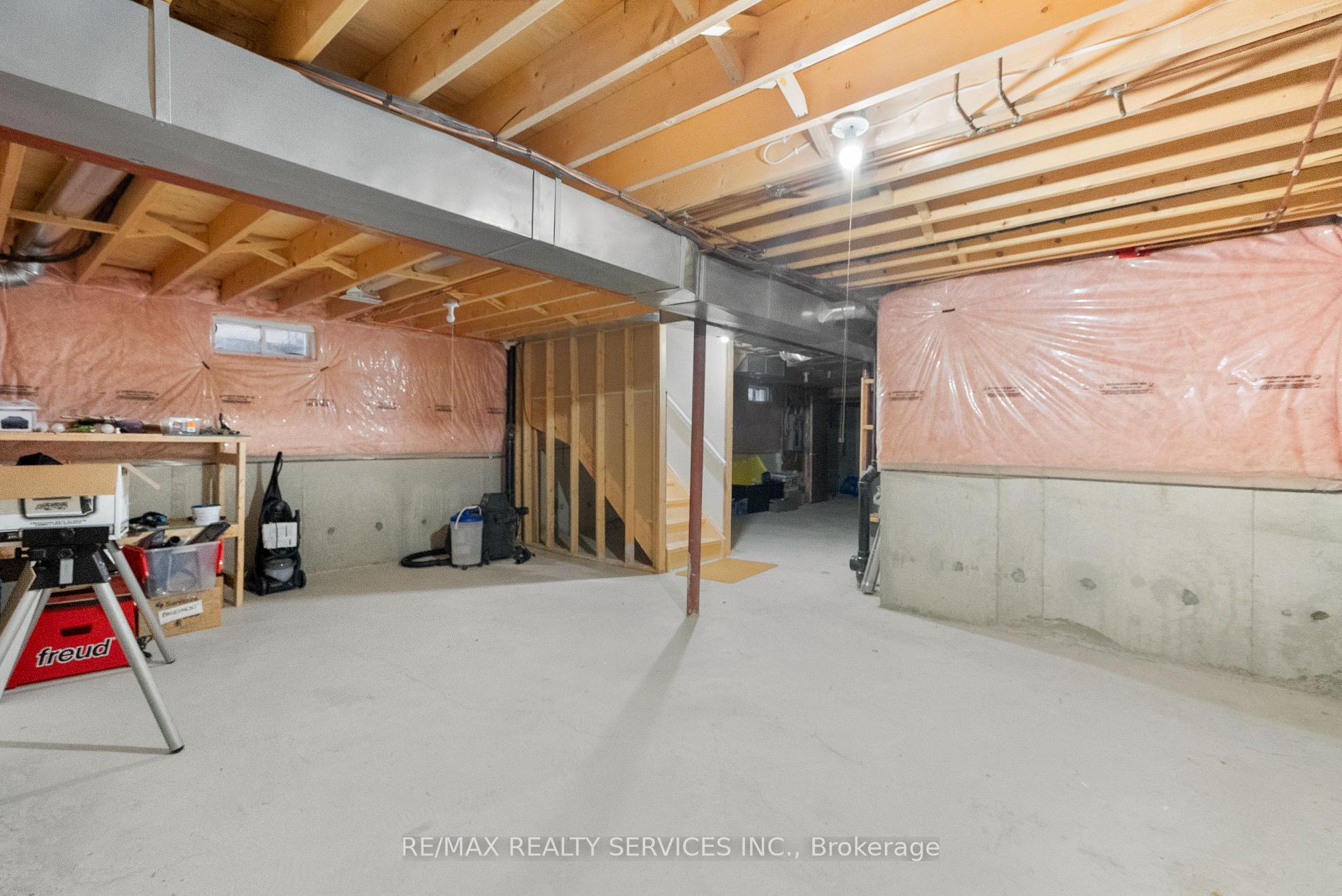 Photo 35 of 37 Overture Lane, Brampton, Bramalea North Industrial — HOMEH