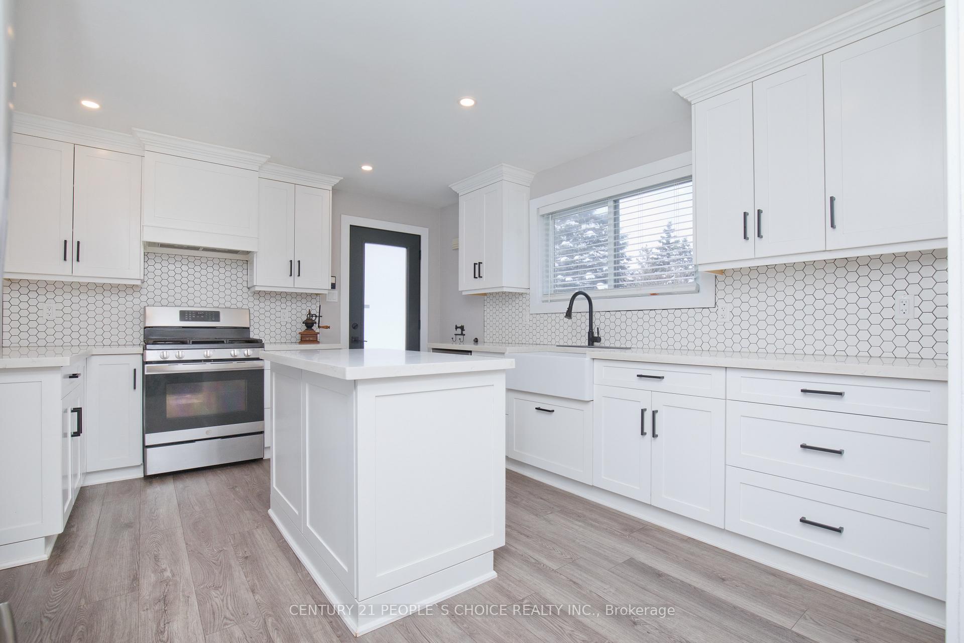 Photo 6 of 15 Delerin Crescent, Erin — HOMEH