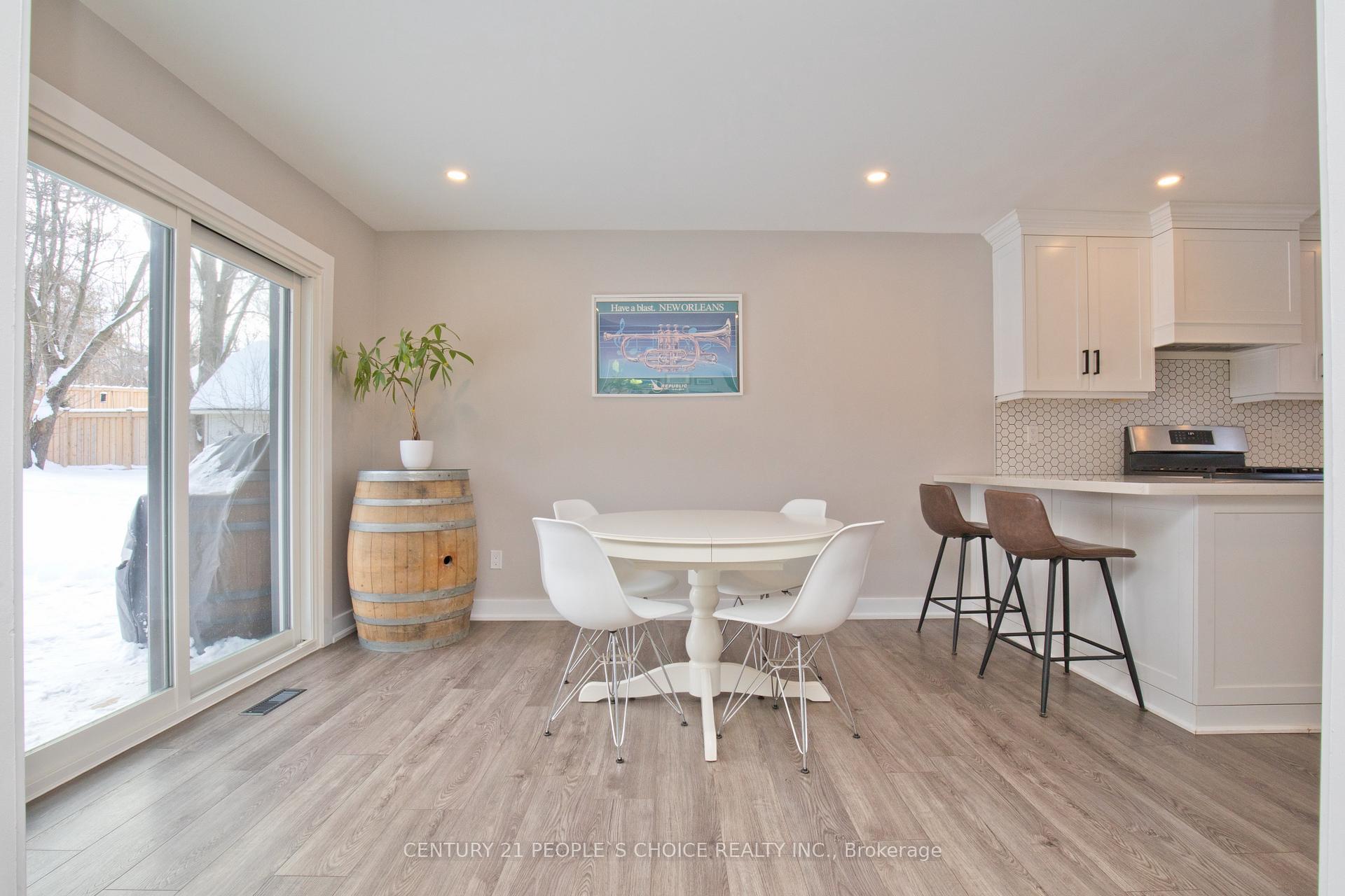 Photo 10 of 15 Delerin Crescent, Erin — HOMEH