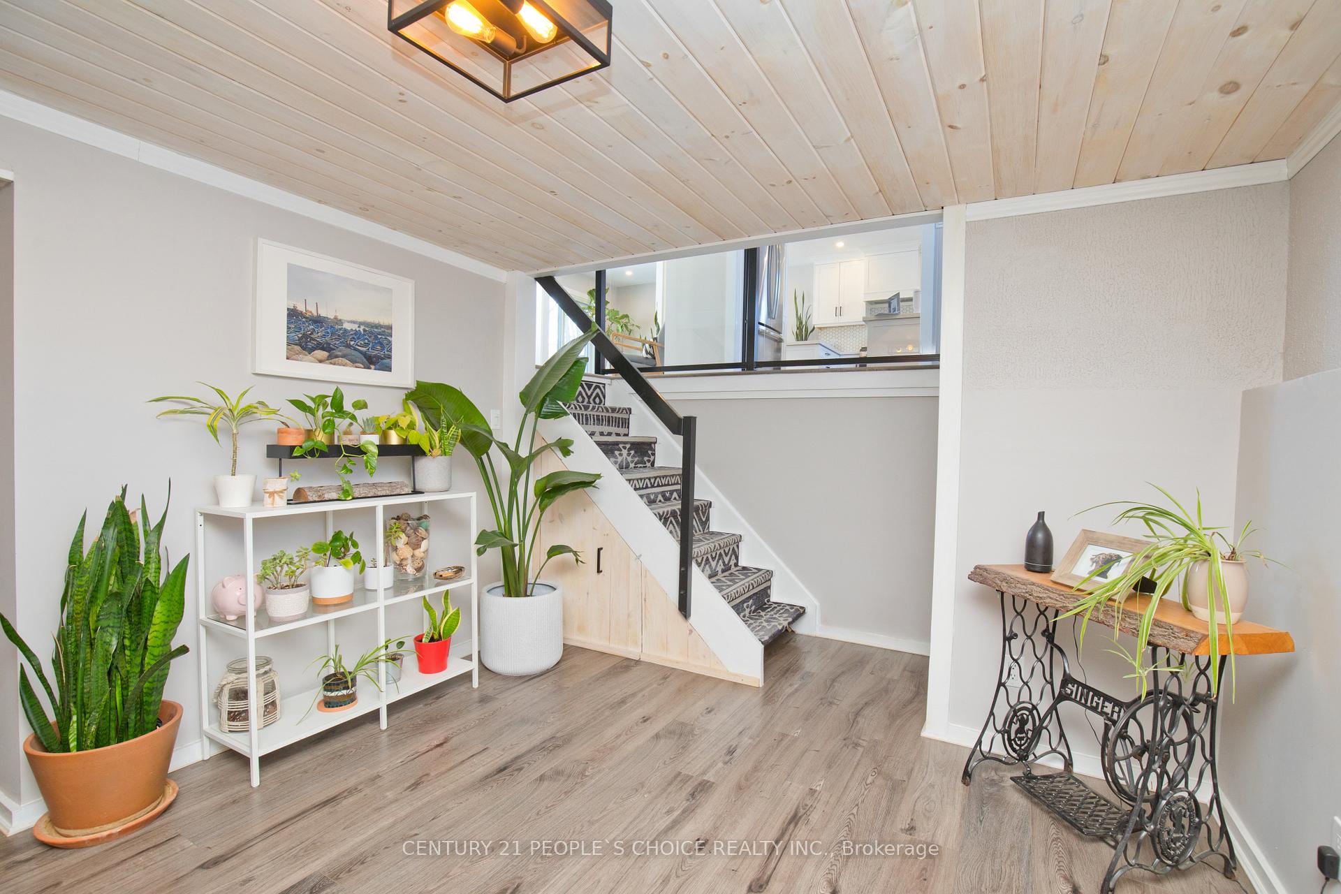Photo 19 of 15 Delerin Crescent, Erin — HOMEH