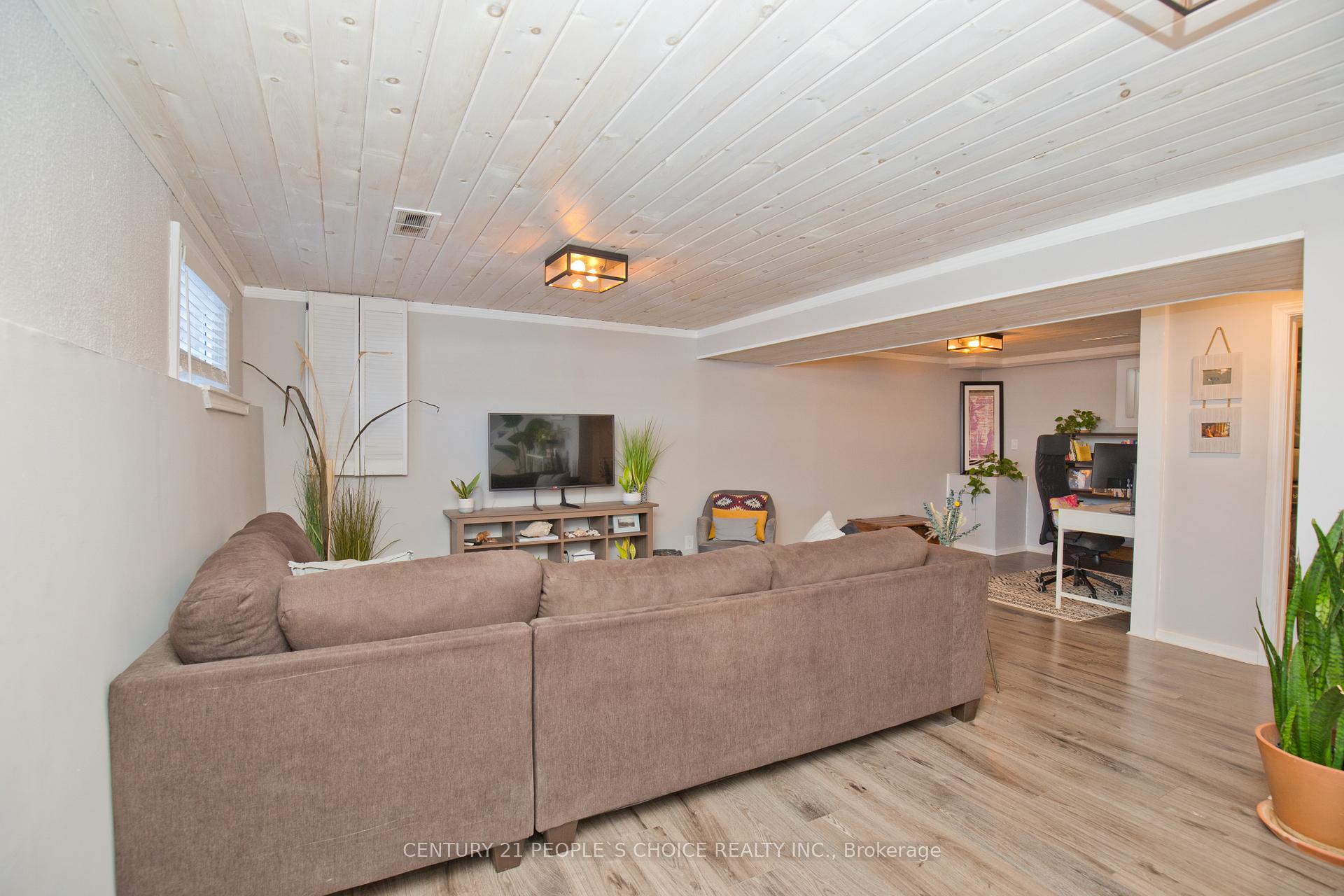 Photo 21 of 15 Delerin Crescent, Erin — HOMEH