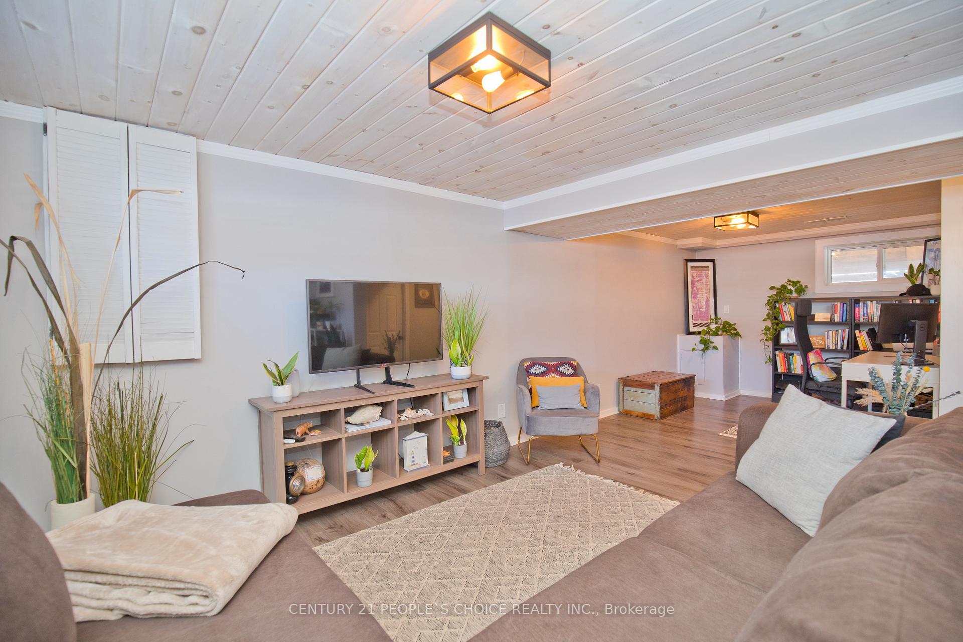 Photo 22 of 15 Delerin Crescent, Erin — HOMEH