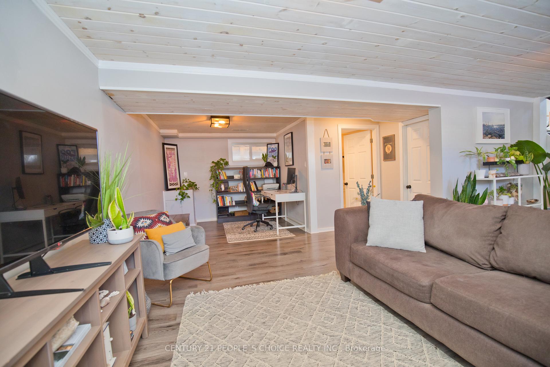 Photo 23 of 15 Delerin Crescent, Erin — HOMEH