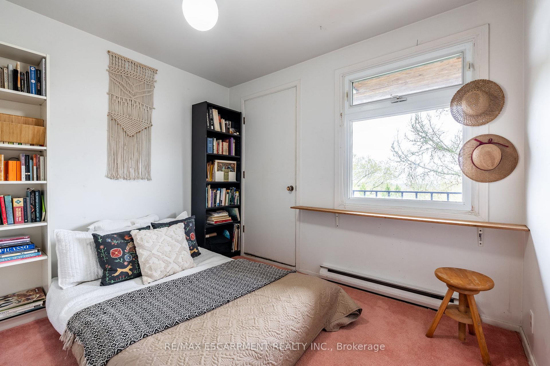 Photo 23 of 754 8th Concession Road W, Hamilton, Rural Flamborough — HOMEH