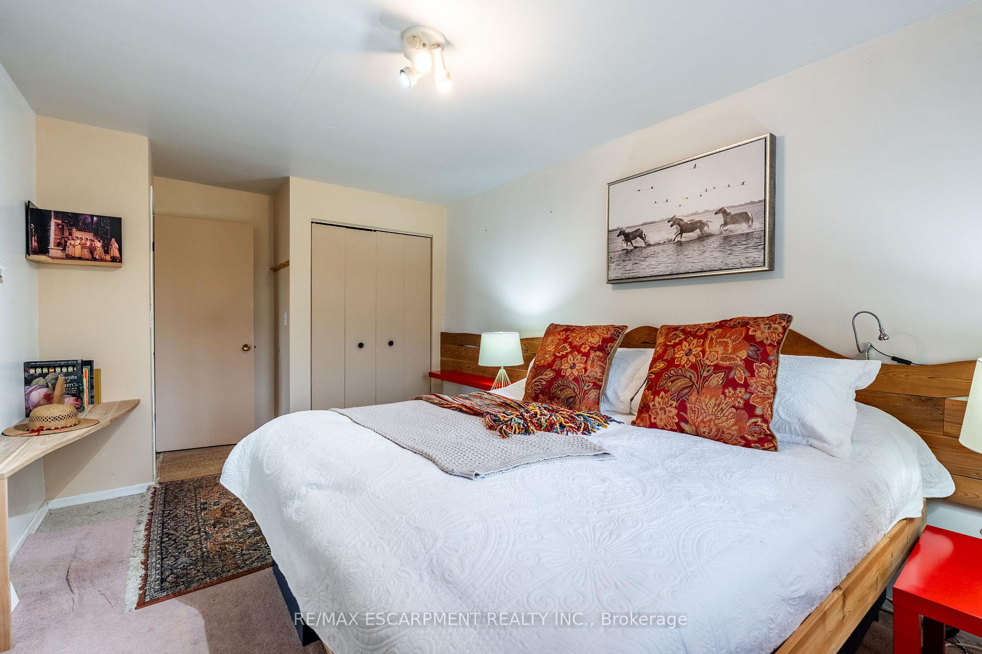 Photo 29 of 754 8th Concession Road W, Hamilton, Rural Flamborough — HOMEH