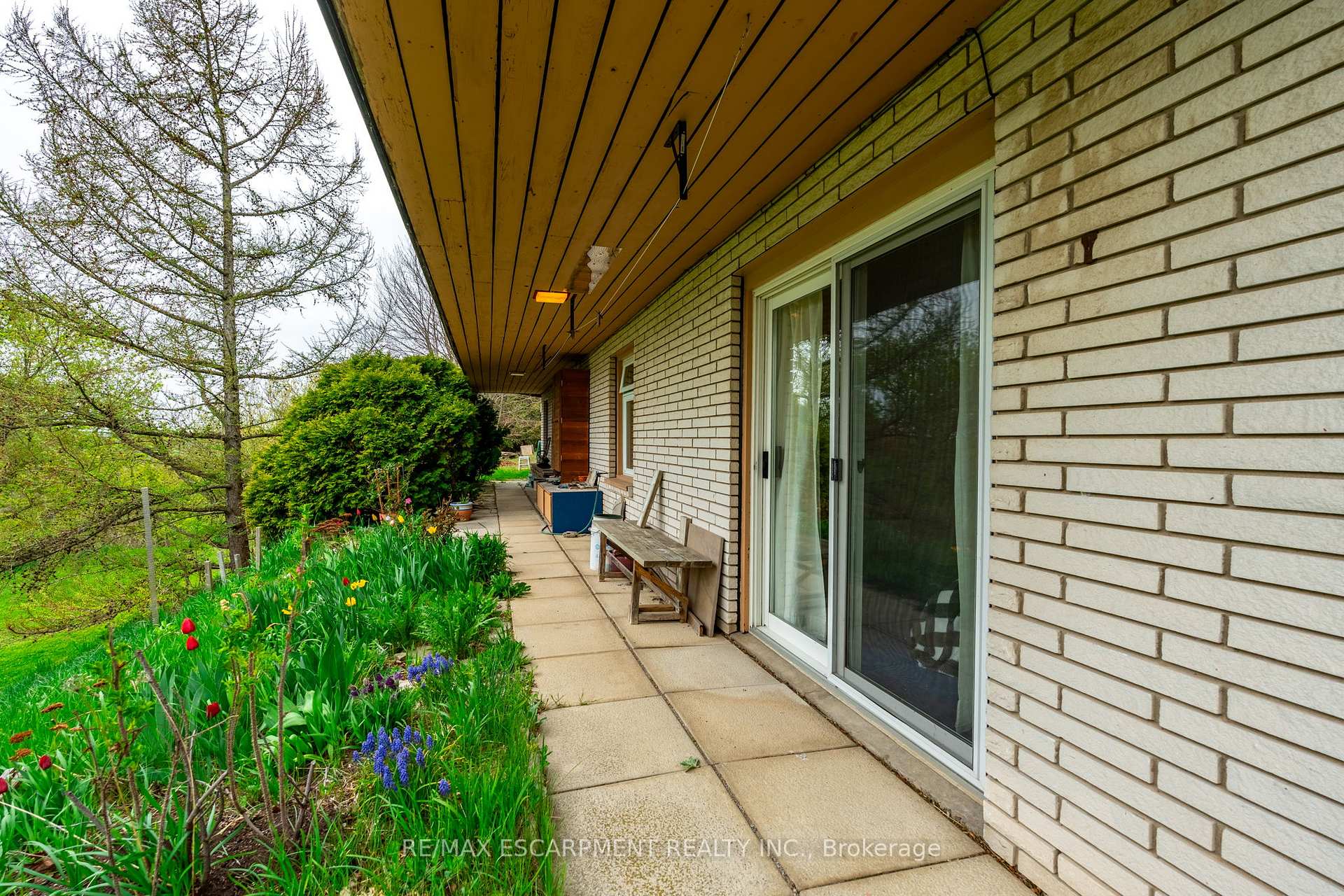 Photo 42 of 754 8th Concession Road W, Hamilton, Rural Flamborough — HOMEH