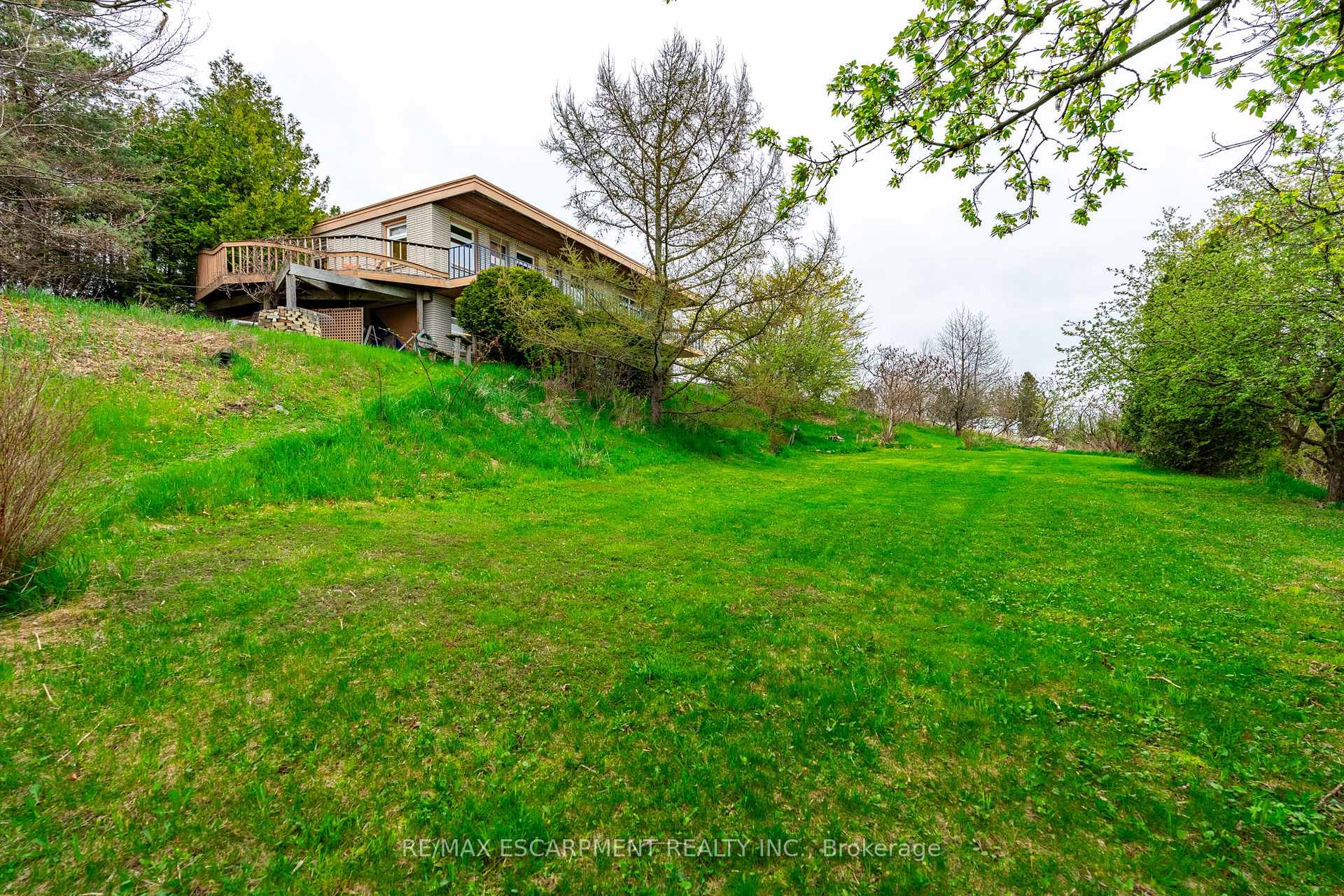 Photo 46 of 754 8th Concession Road W, Hamilton, Rural Flamborough — HOMEH