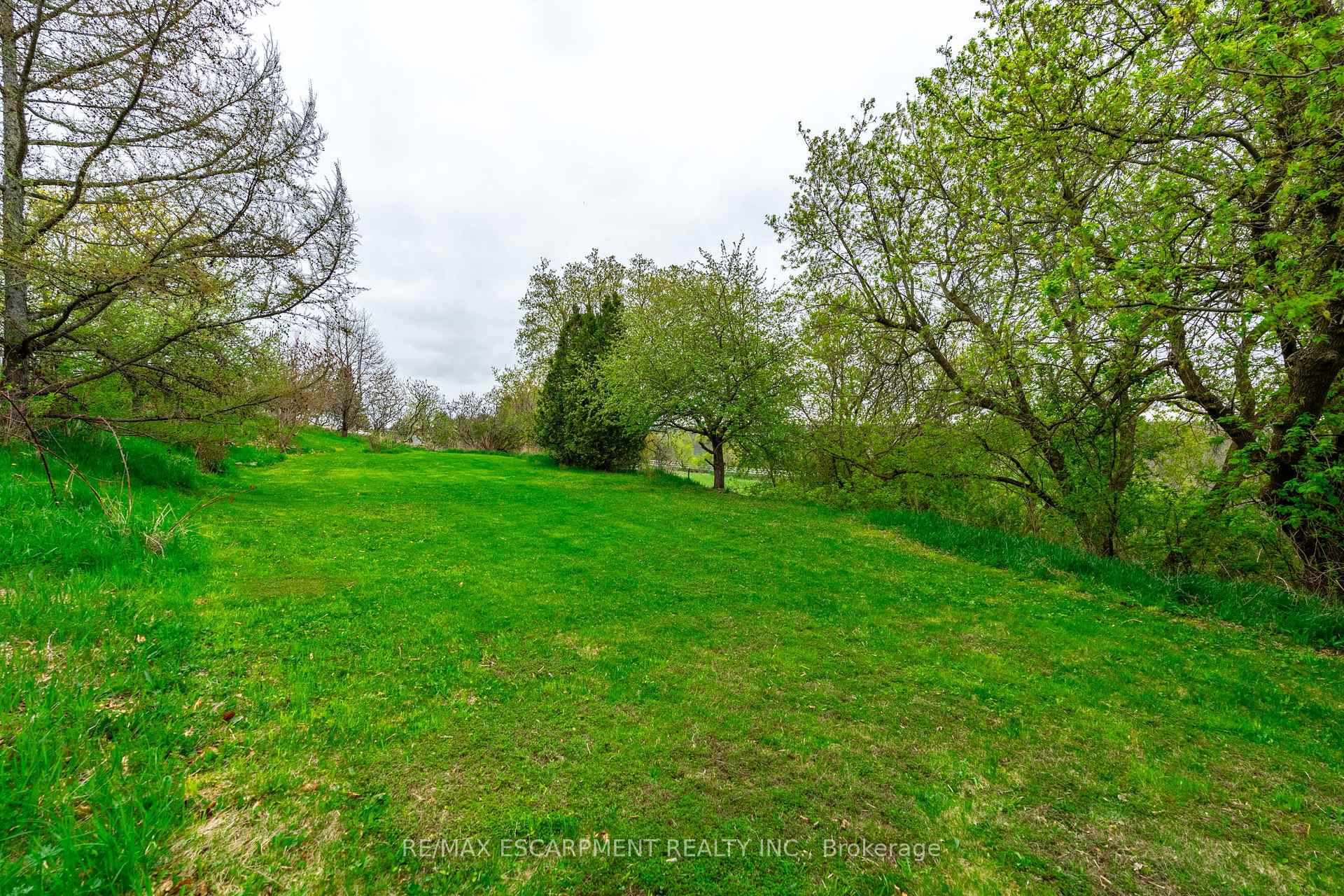Photo 47 of 754 8th Concession Road W, Hamilton, Rural Flamborough — HOMEH