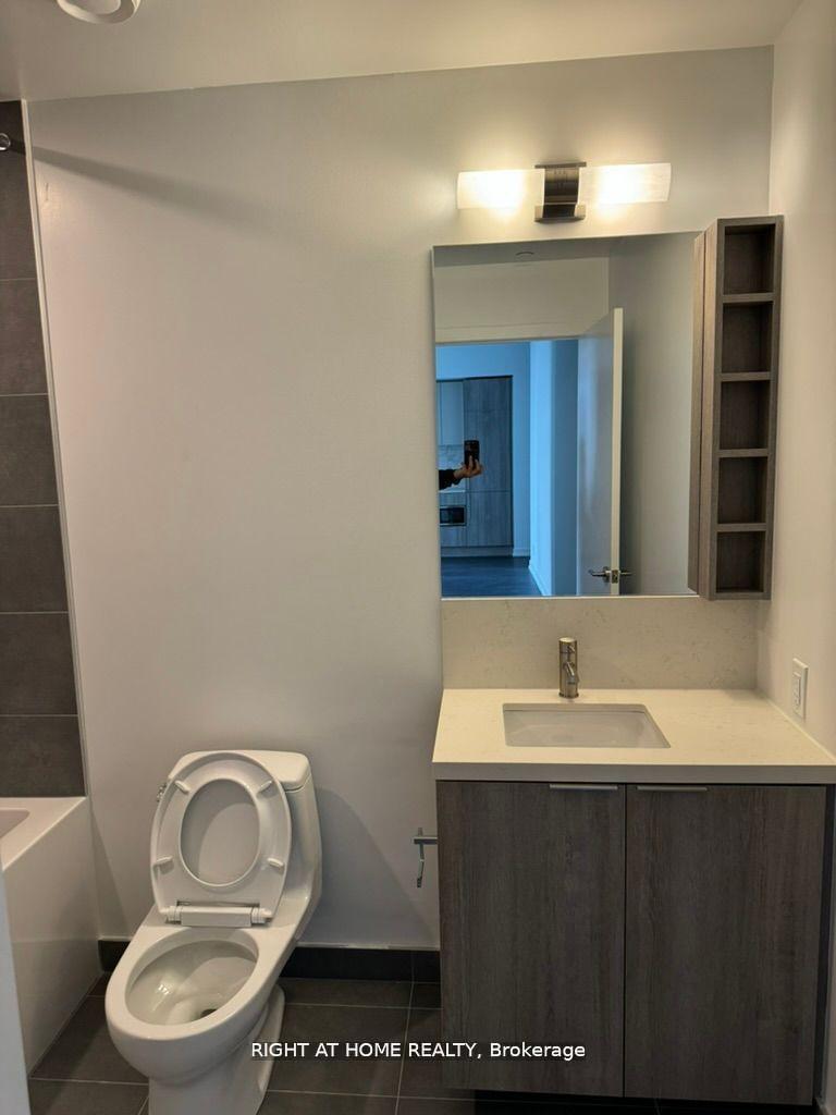 Photo 9 of Unit 935, 2020 Bathurst Street, Toronto, Humewood-Cedarvale — HOMEH