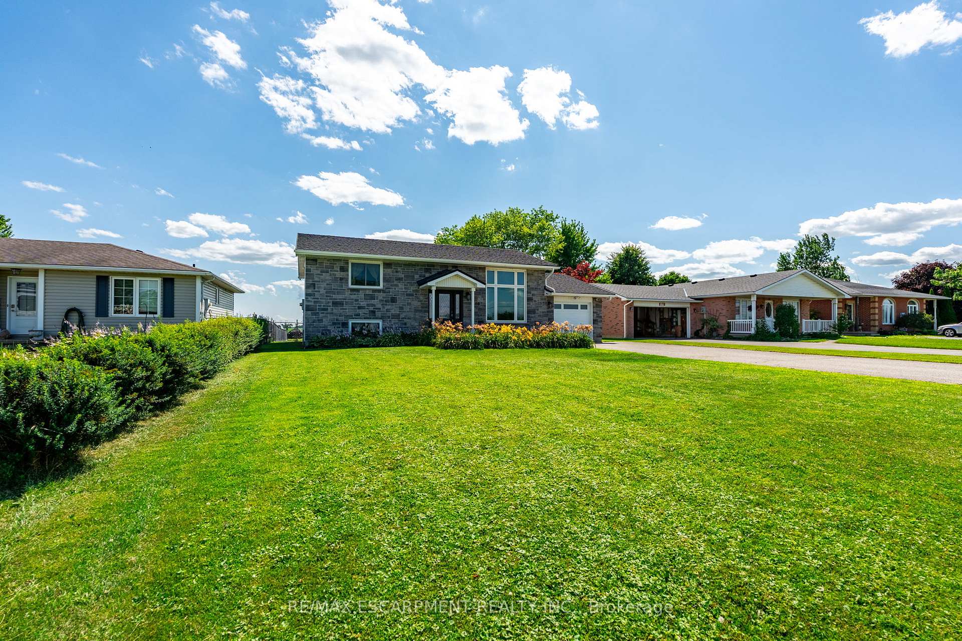 Photo 11 of 180 King Street E, Haldimand — HOMEH