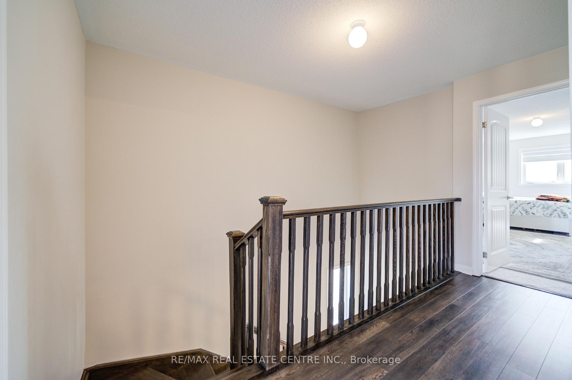 Photo 17 of 319 Windfields Farm Drive E, Oshawa, Windfields — HOMEH