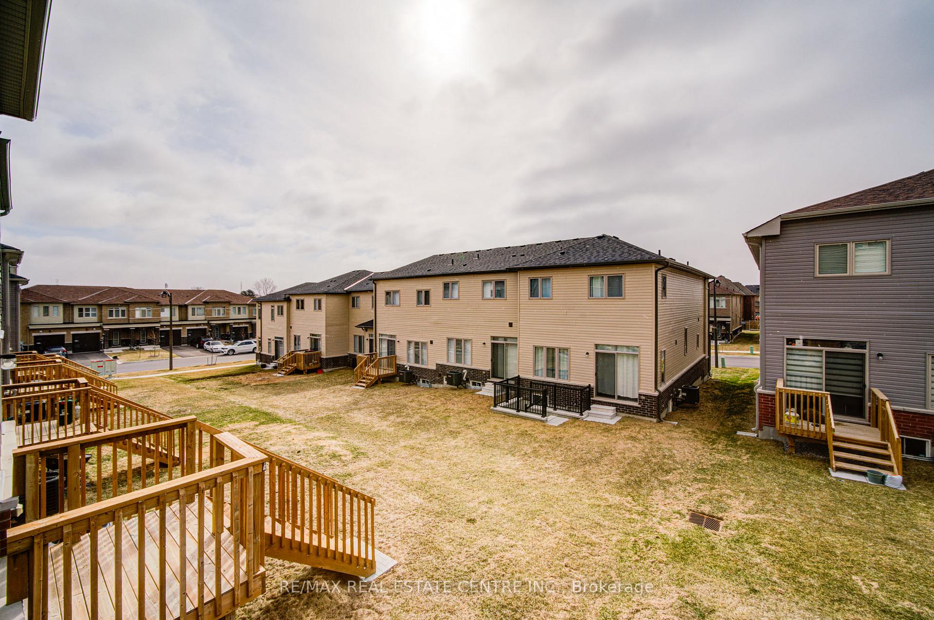 Photo 31 of 319 Windfields Farm Drive E, Oshawa, Windfields — HOMEH