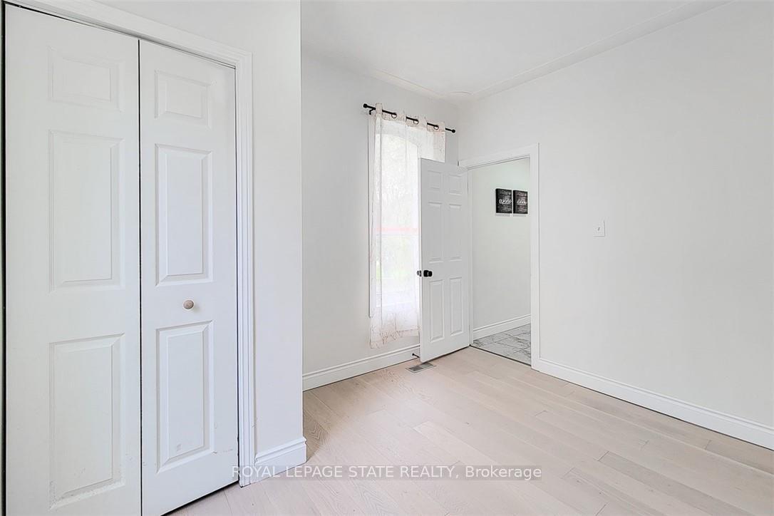 Photo 14 of Unit Main, 115 Main Street W, Grimsby, Grimsby West — HOMEH