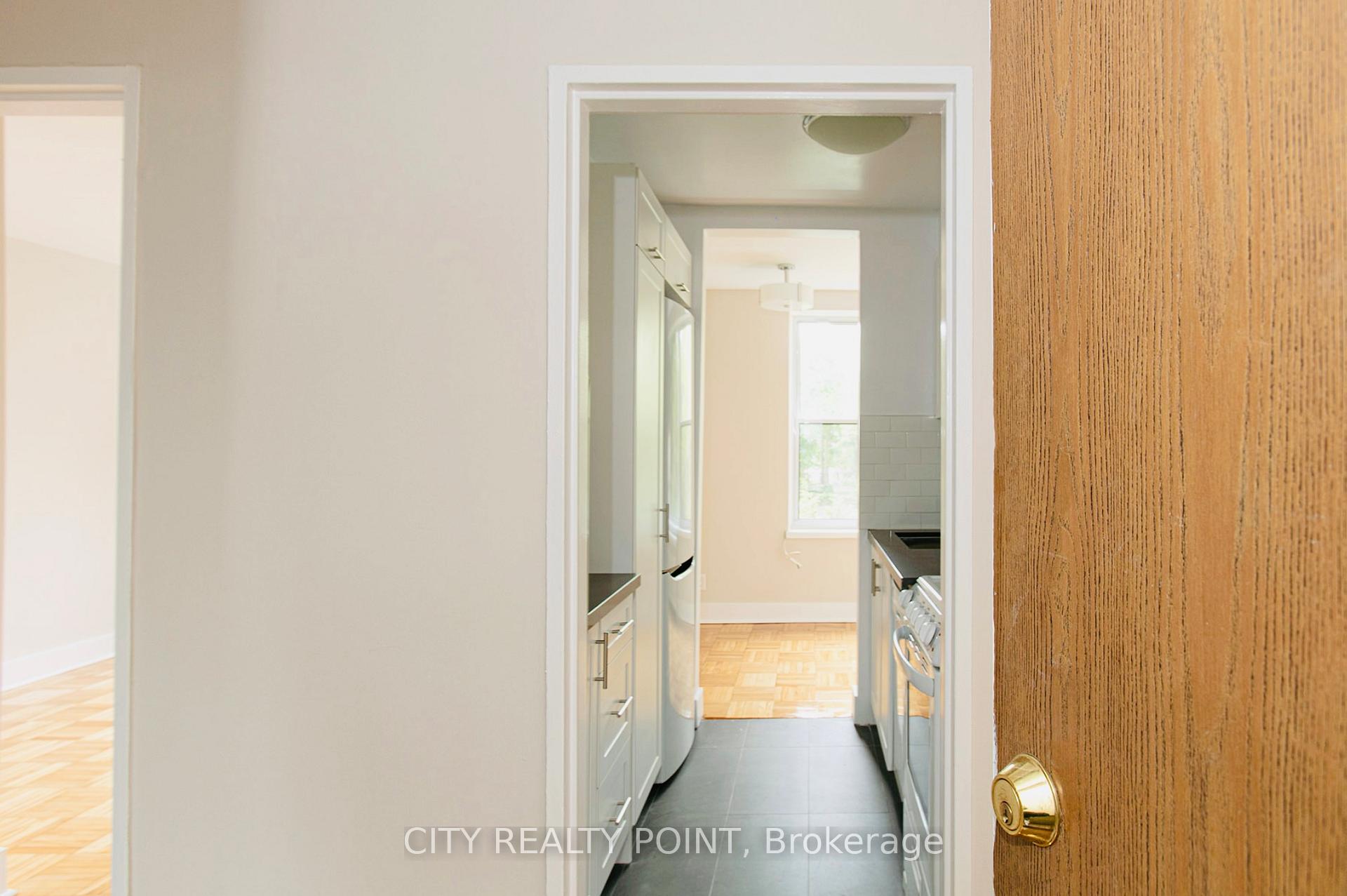 Photo 2 of Unit 310, 1545 Bathurst Street, Toronto, Humewood-Cedarvale — HOMEH