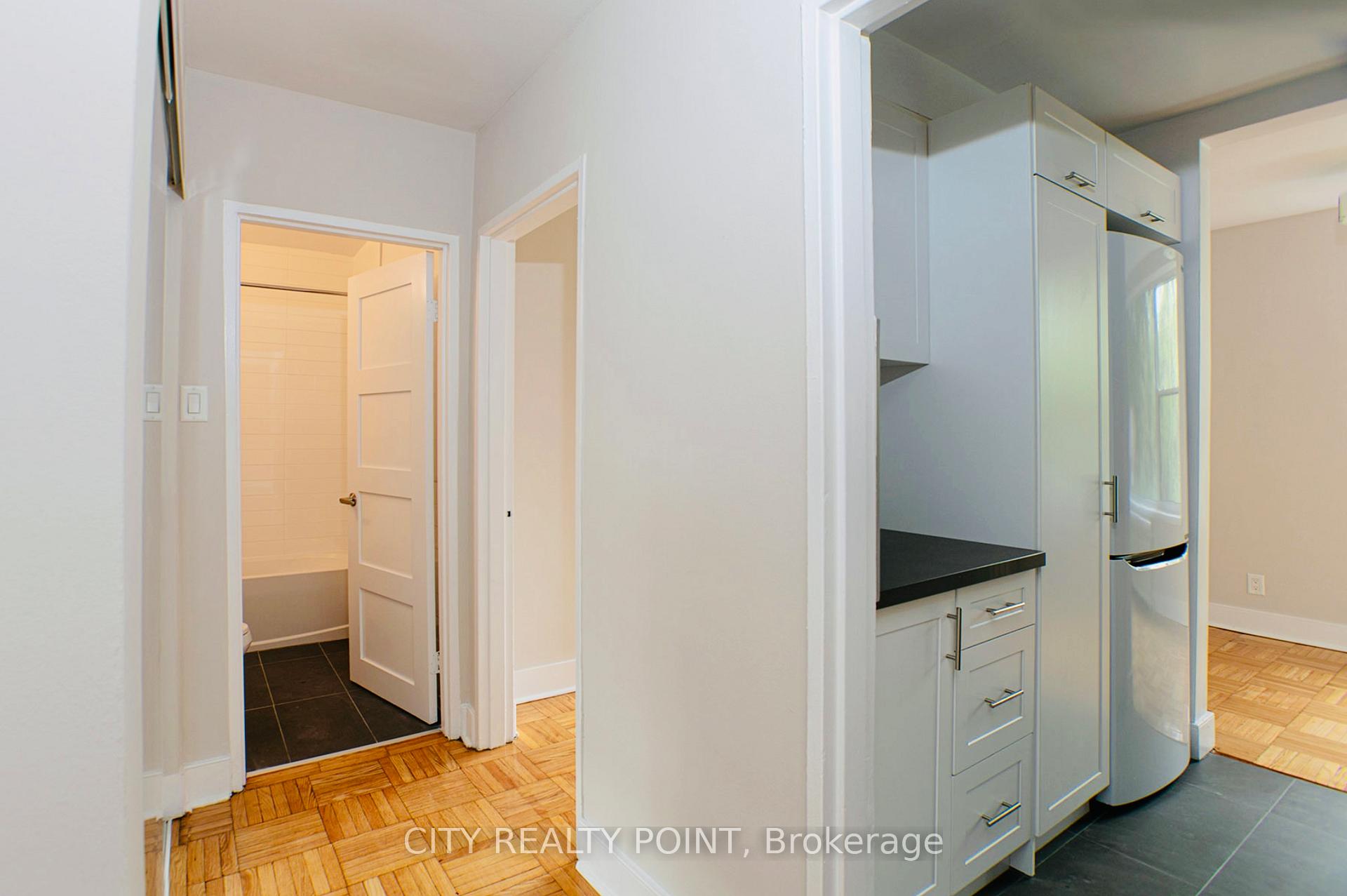 Photo 7 of Unit 310, 1545 Bathurst Street, Toronto, Humewood-Cedarvale — HOMEH