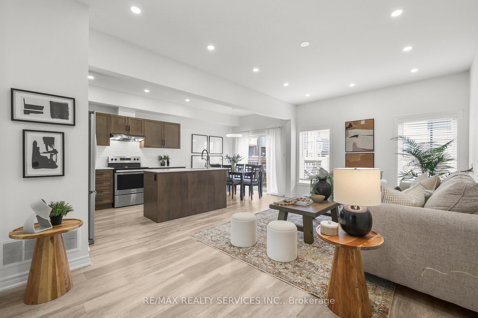 Photo 18 of Unit 13, 324 Equestrian Way, Cambridge, Hagey — HOMEH