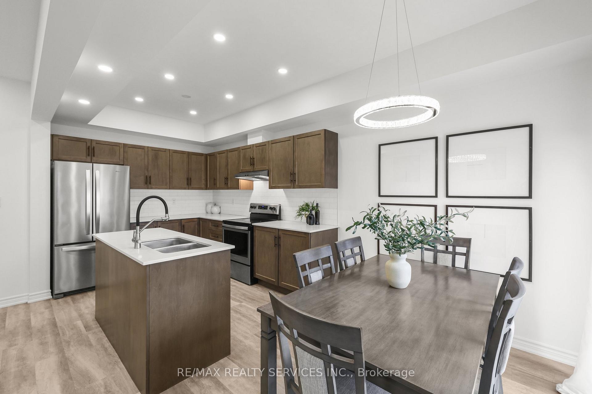 Photo 30 of Unit 13, 324 Equestrian Way, Cambridge, Hagey — HOMEH