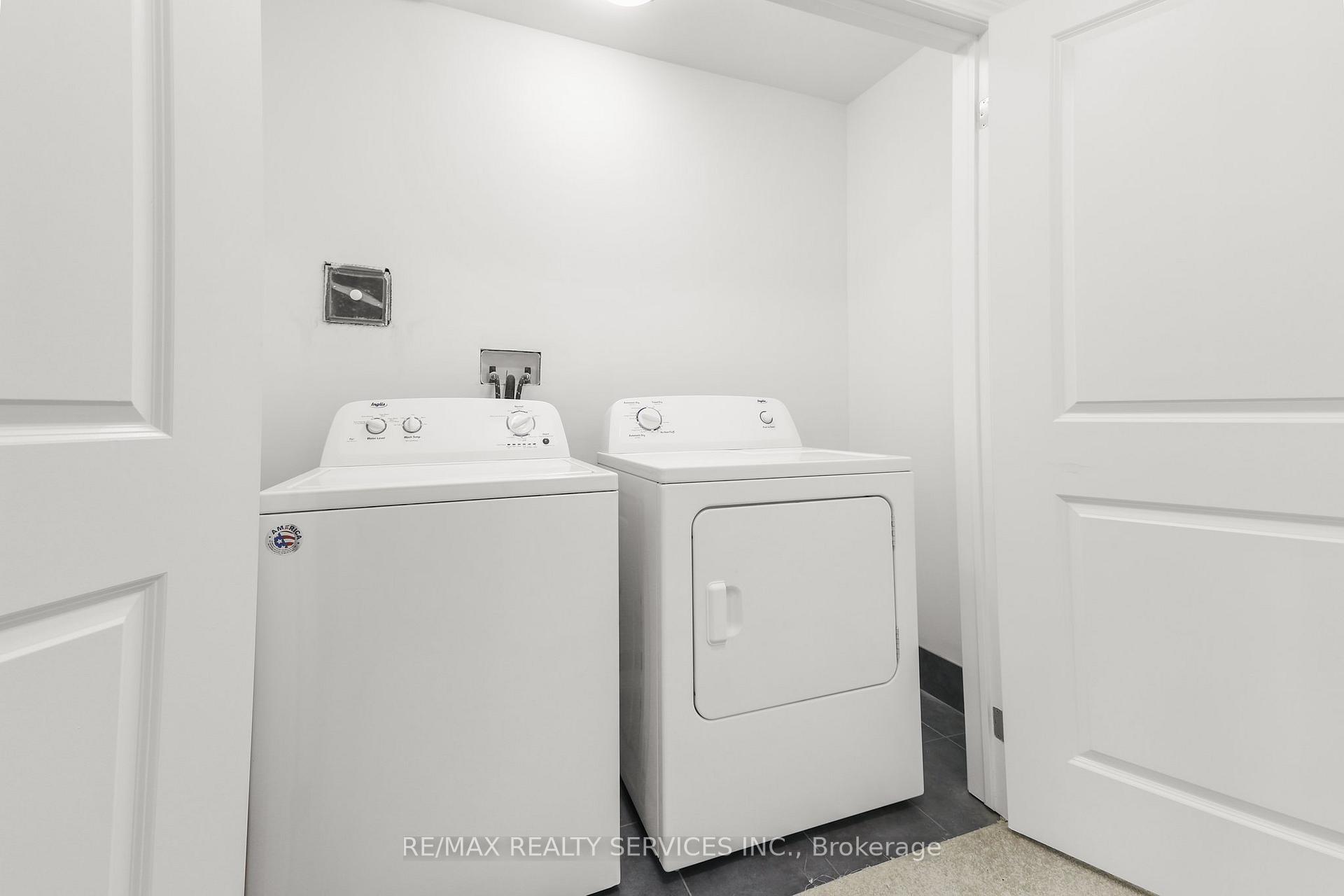 Photo 33 of Unit 13, 324 Equestrian Way, Cambridge, Hagey — HOMEH