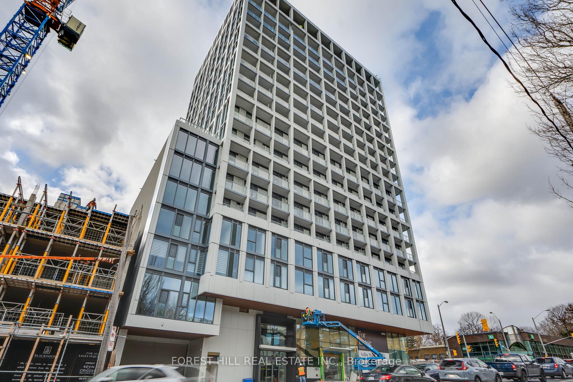 Front of Unit 833, 2020 Bathurst Street