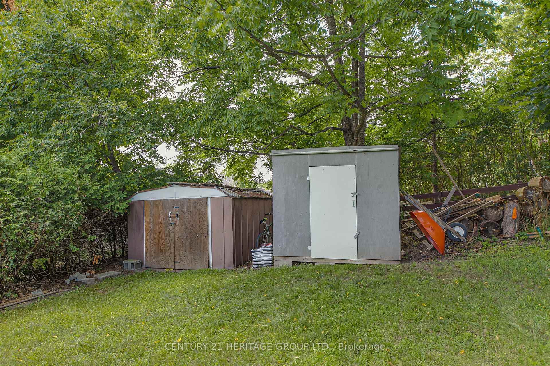 Photo 2 of 36 Puget Street, Barrie, North Shore — HOMEH