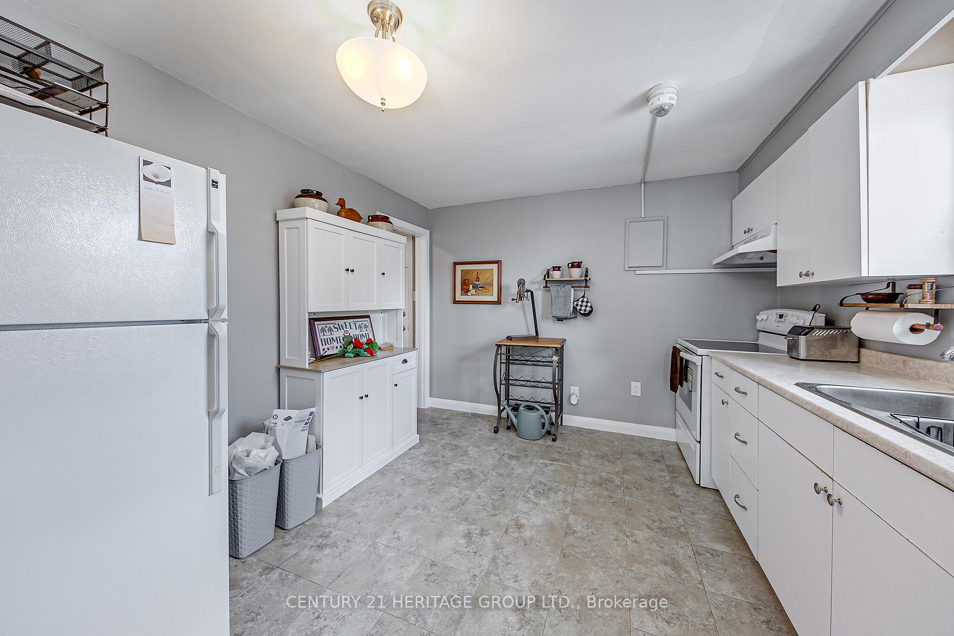 Photo 21 of 36 Puget Street, Barrie, North Shore — HOMEH