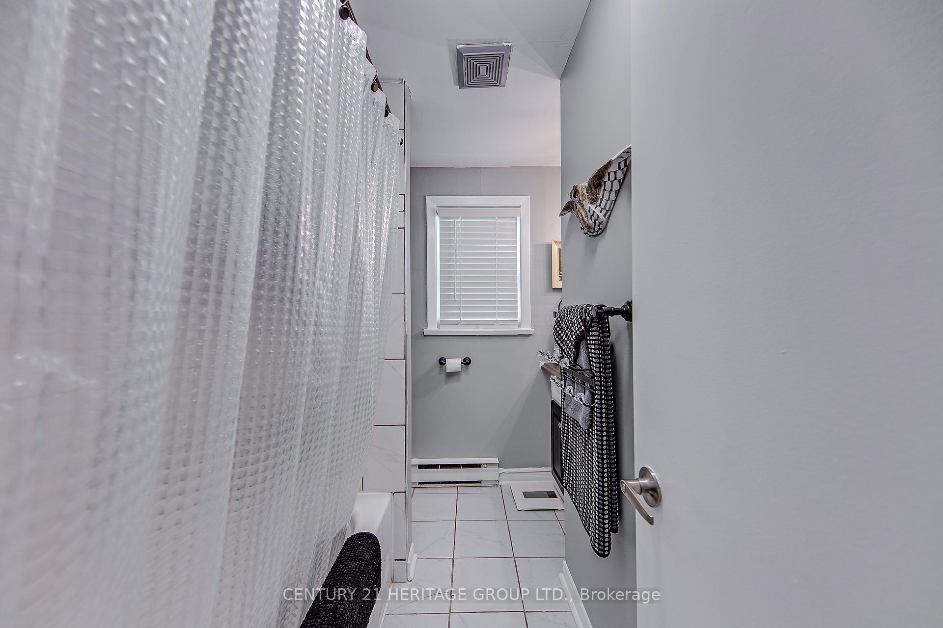 Photo 24 of 36 Puget Street, Barrie, North Shore — HOMEH