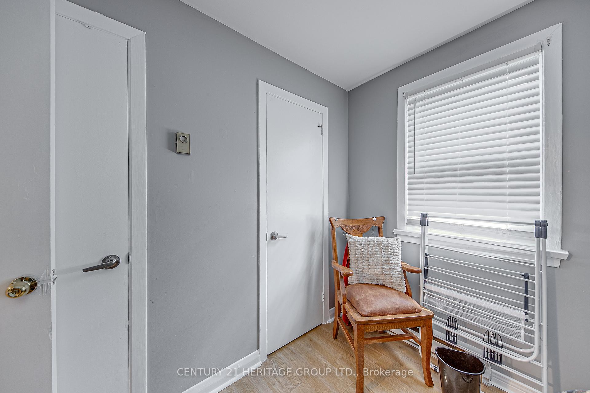 Photo 4 of 36 Puget Street, Barrie, North Shore — HOMEH