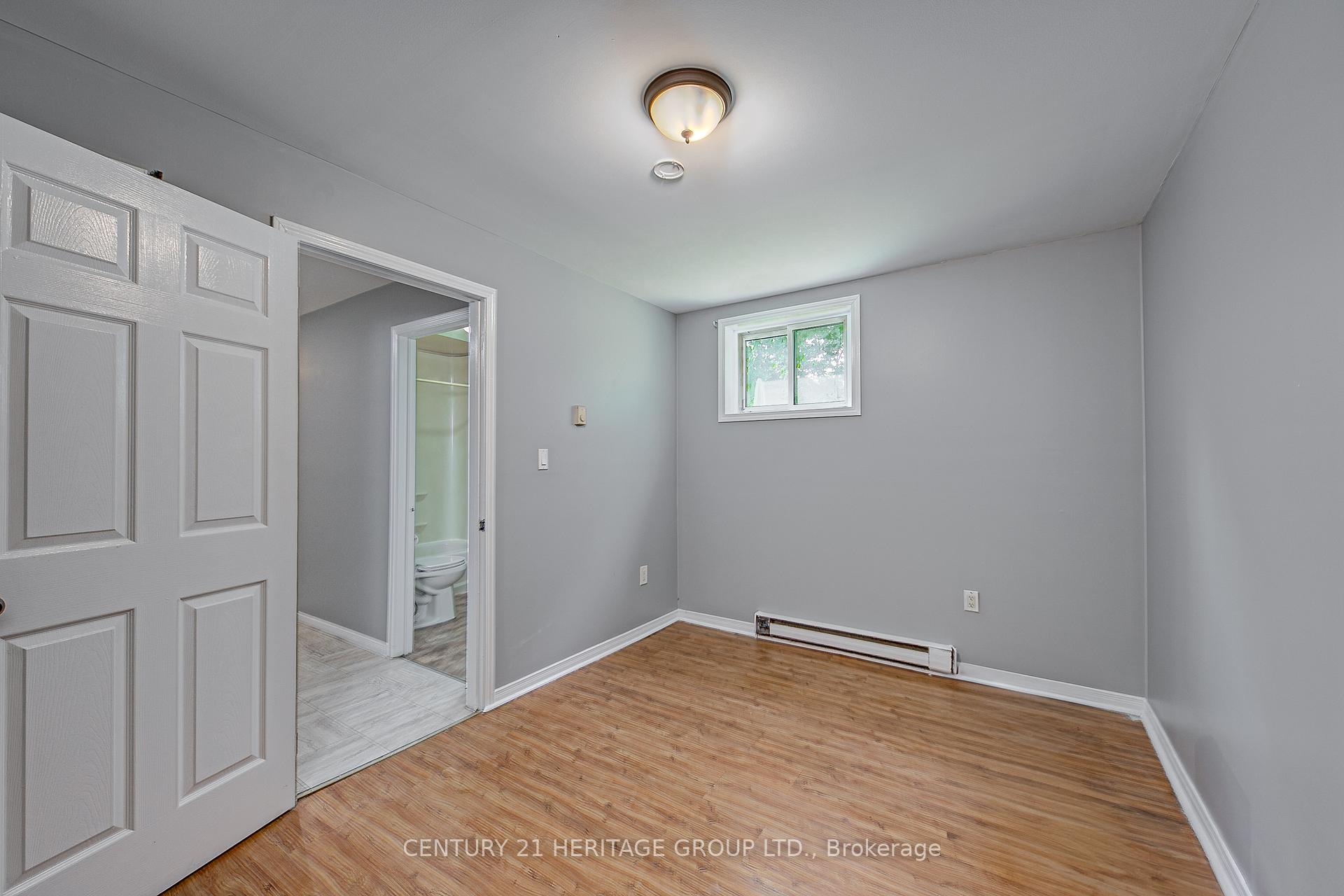 Photo 9 of 36 Puget Street, Barrie, North Shore — HOMEH