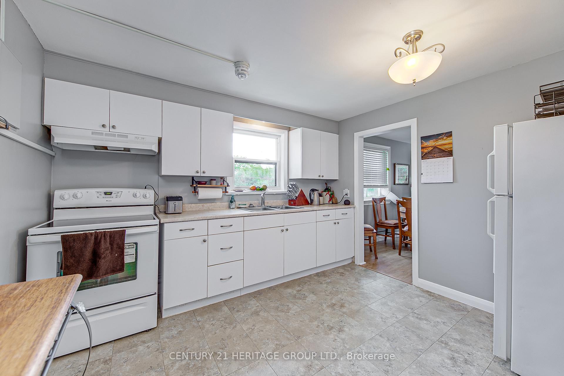Photo 34 of 36 Puget Street, Barrie, North Shore — HOMEH