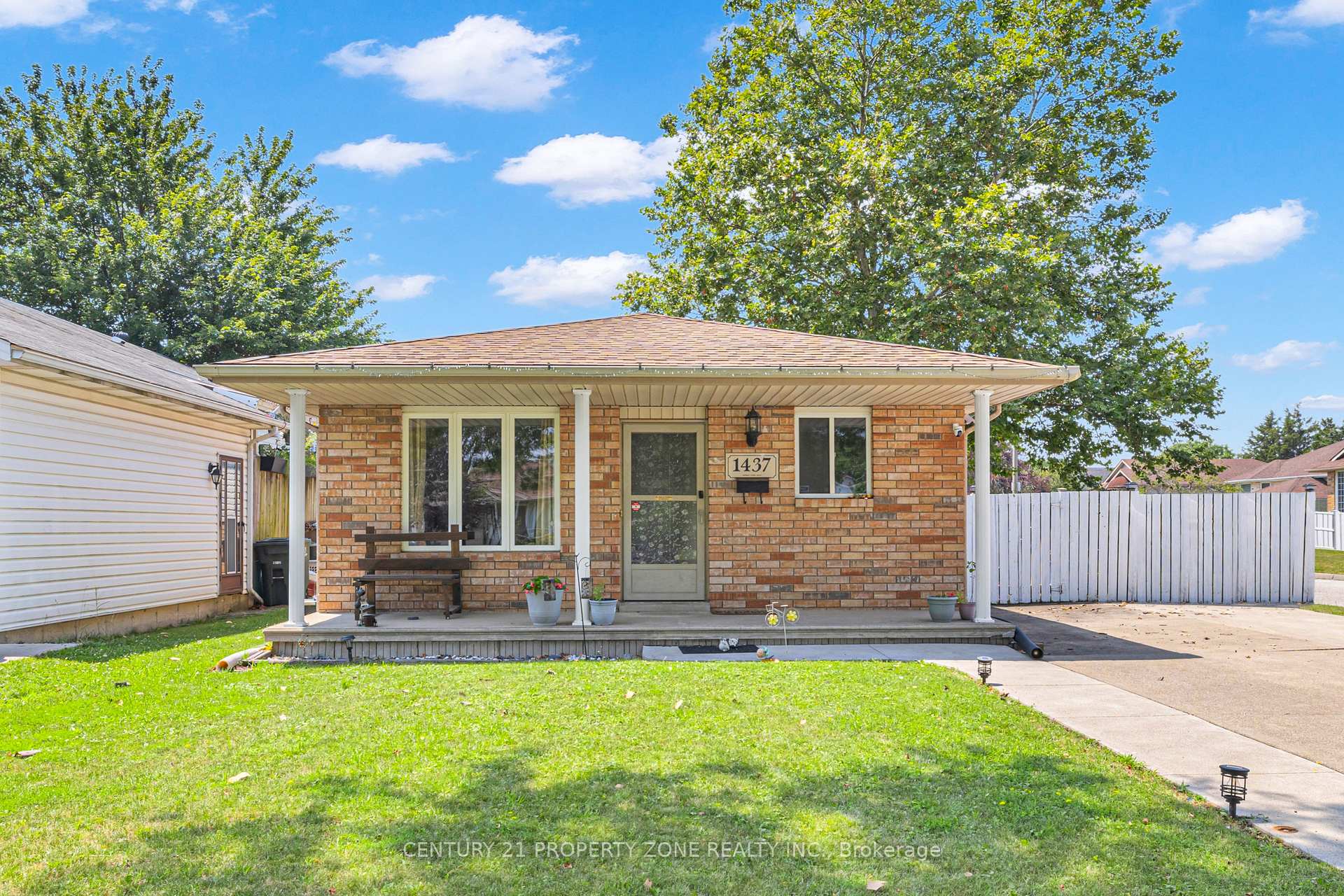Photo 14 of 1437 Hansen Crescent W, Windsor — HOMEH