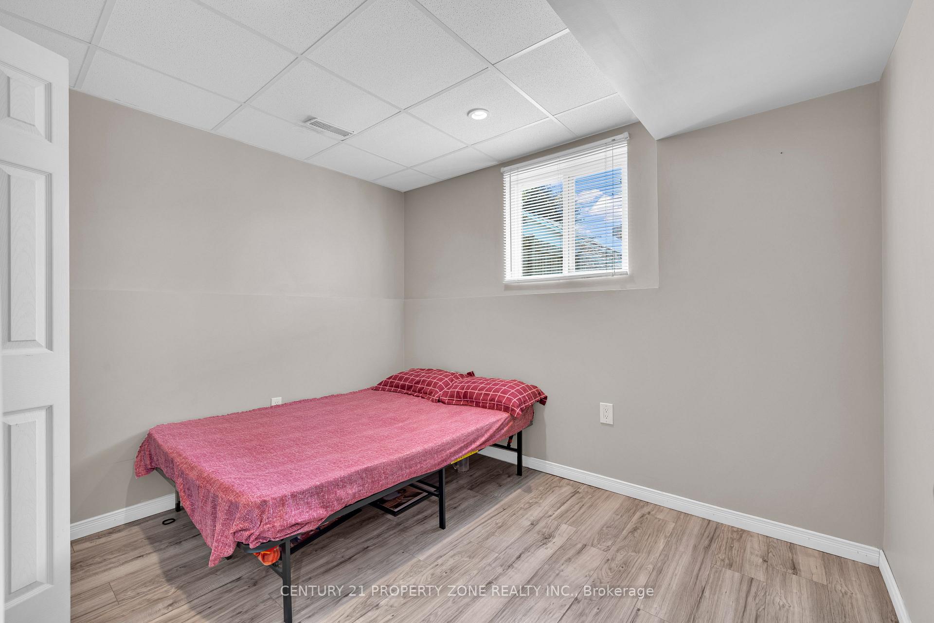 Photo 29 of 1437 Hansen Crescent W, Windsor — HOMEH