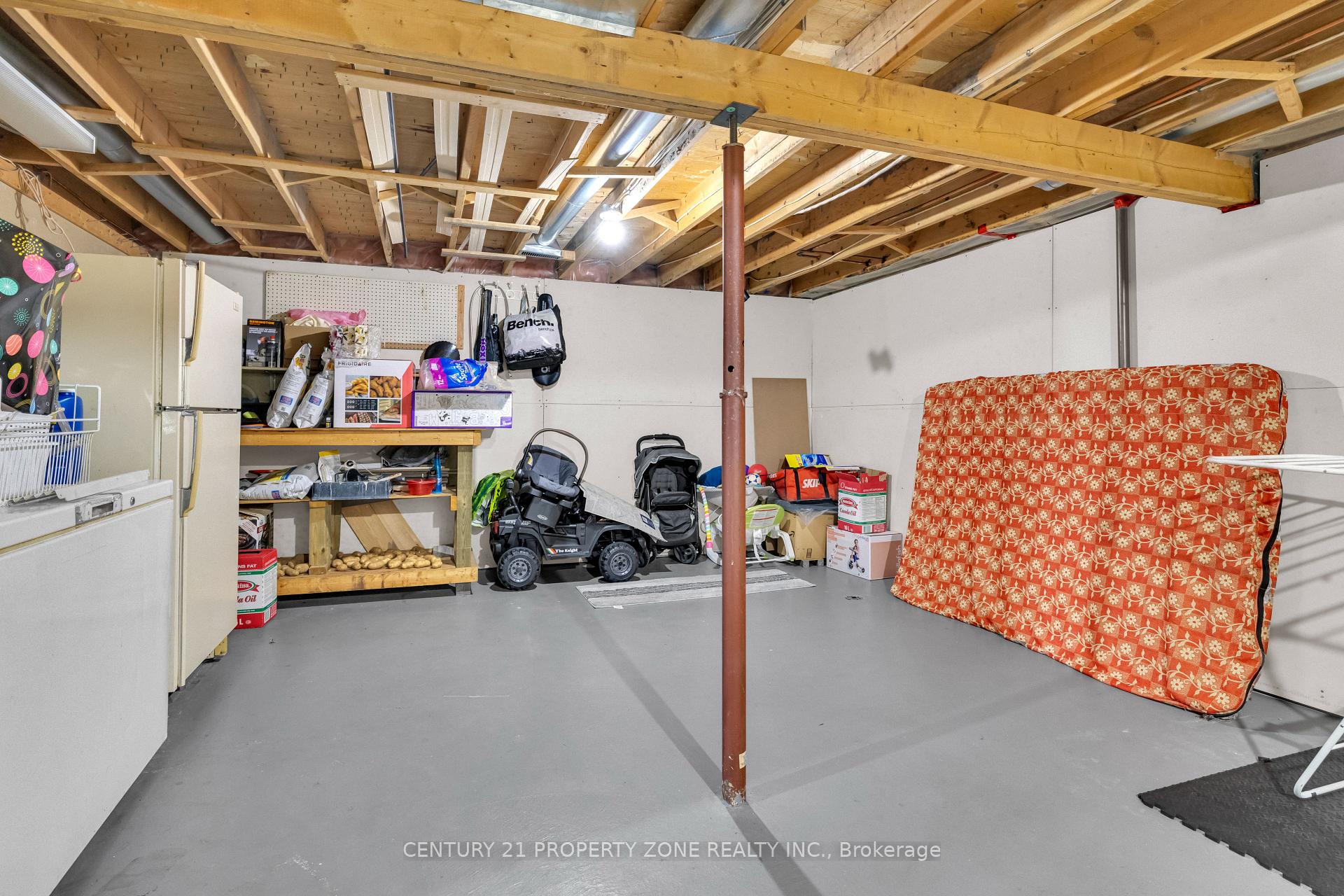 Photo 26 of 1437 Hansen Crescent W, Windsor — HOMEH