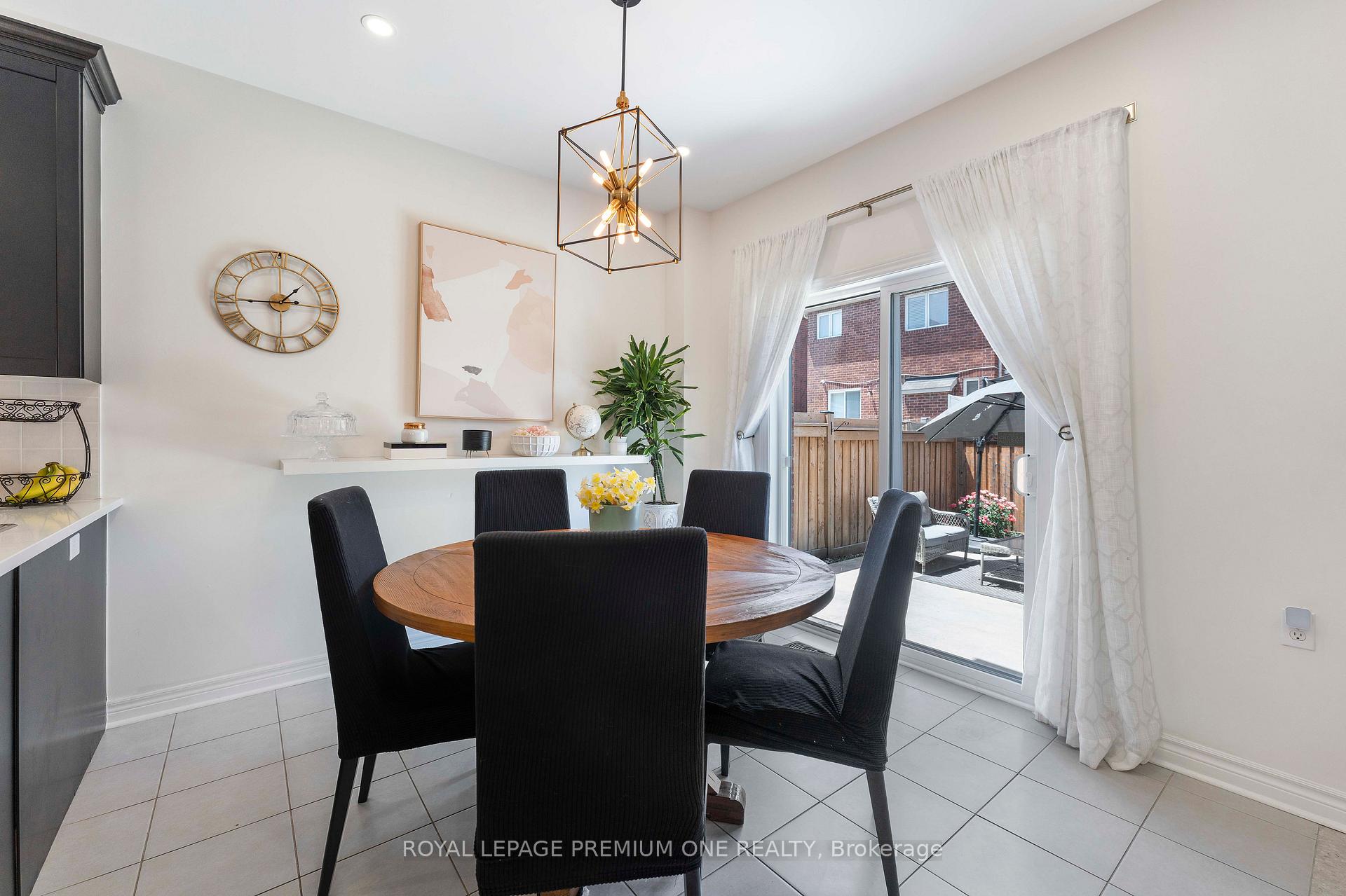 Photo 15 of 44 Dockside Court, Brampton, Sandringham-Wellington — HOMEH