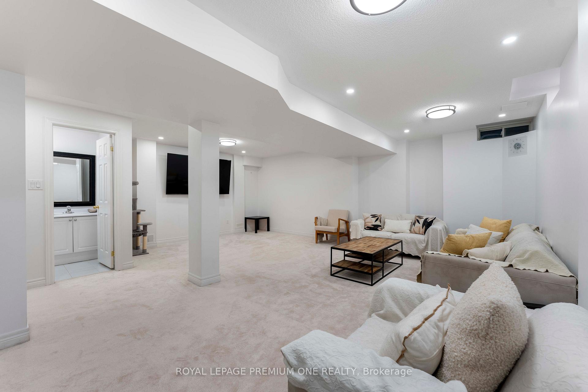 Photo 24 of 44 Dockside Court, Brampton, Sandringham-Wellington — HOMEH
