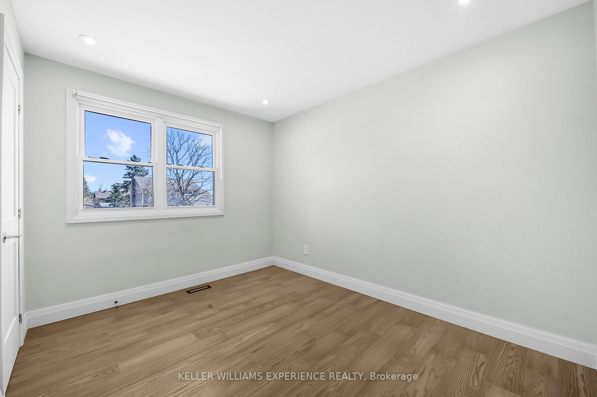 Photo 24 of 60 Heather Street, Barrie, Sunnidale — HOMEH