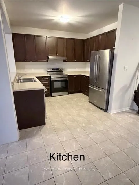 Photo 8 of Unit Upper, 17 Yellowknife Road, Brampton, Sandringham-Wellington North — HOMEH