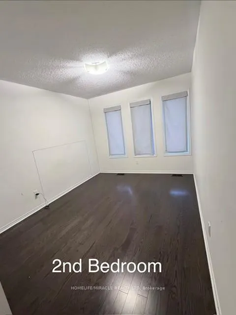 Photo 11 of Unit Upper, 17 Yellowknife Road, Brampton, Sandringham-Wellington North — HOMEH