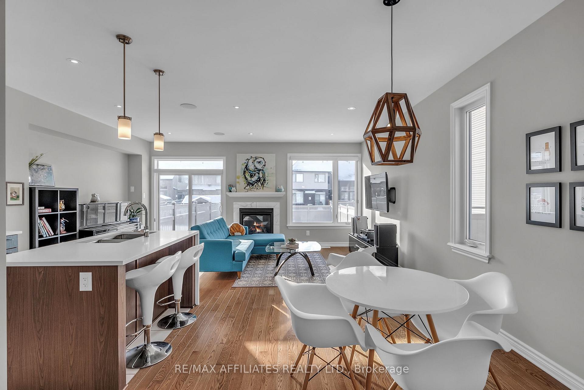 Photo 5 of 523 Rowers Way, Ottawa, Riverside South/Gloucester Glen — HOMEH