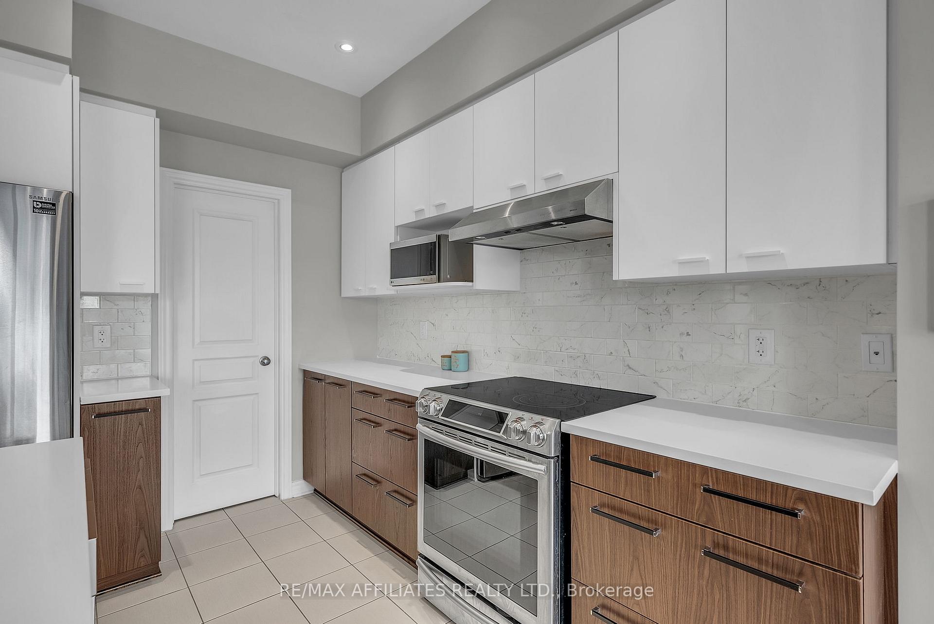 Photo 9 of 523 Rowers Way, Ottawa, Riverside South/Gloucester Glen — HOMEH