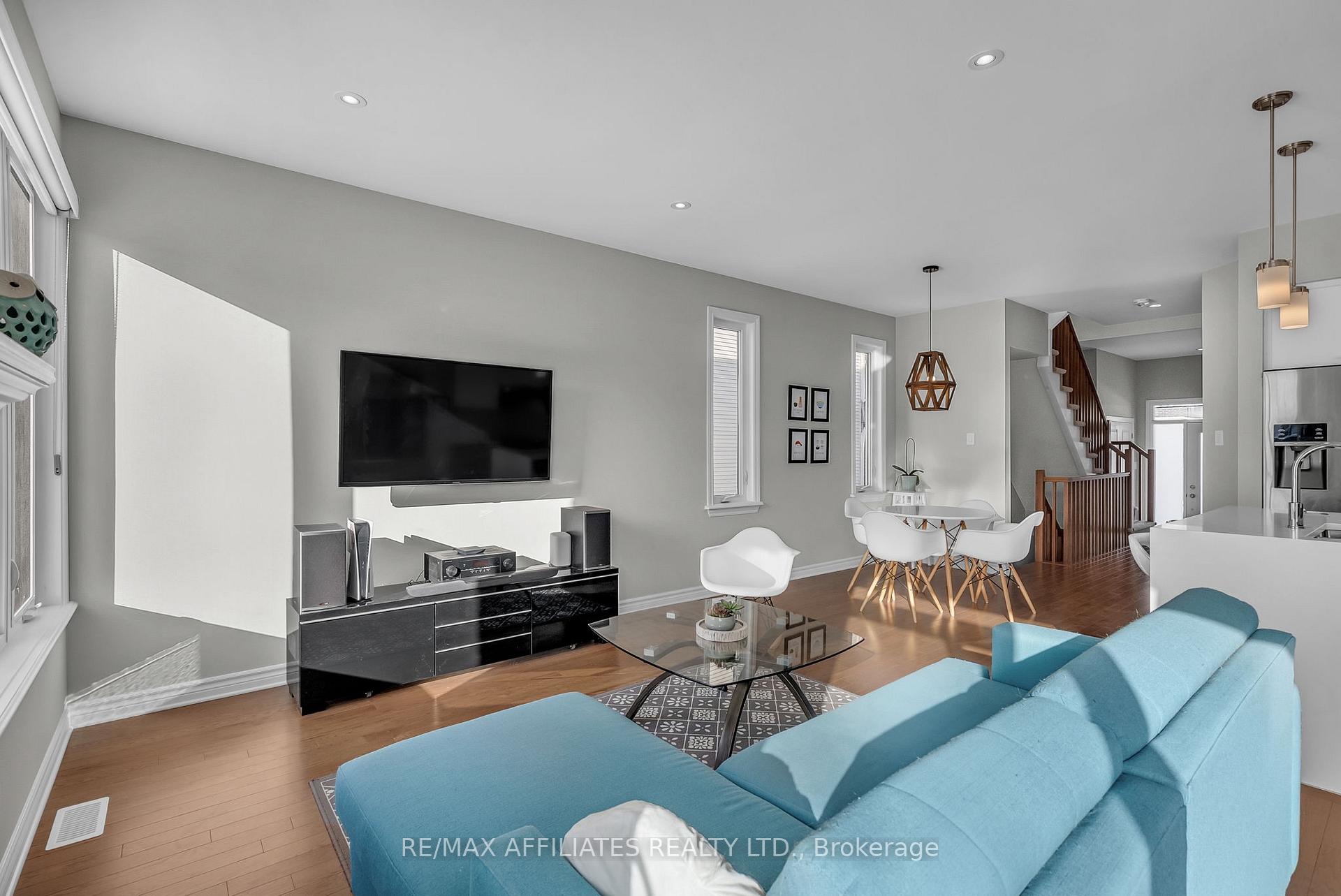 Photo 13 of 523 Rowers Way, Ottawa, Riverside South/Gloucester Glen — HOMEH