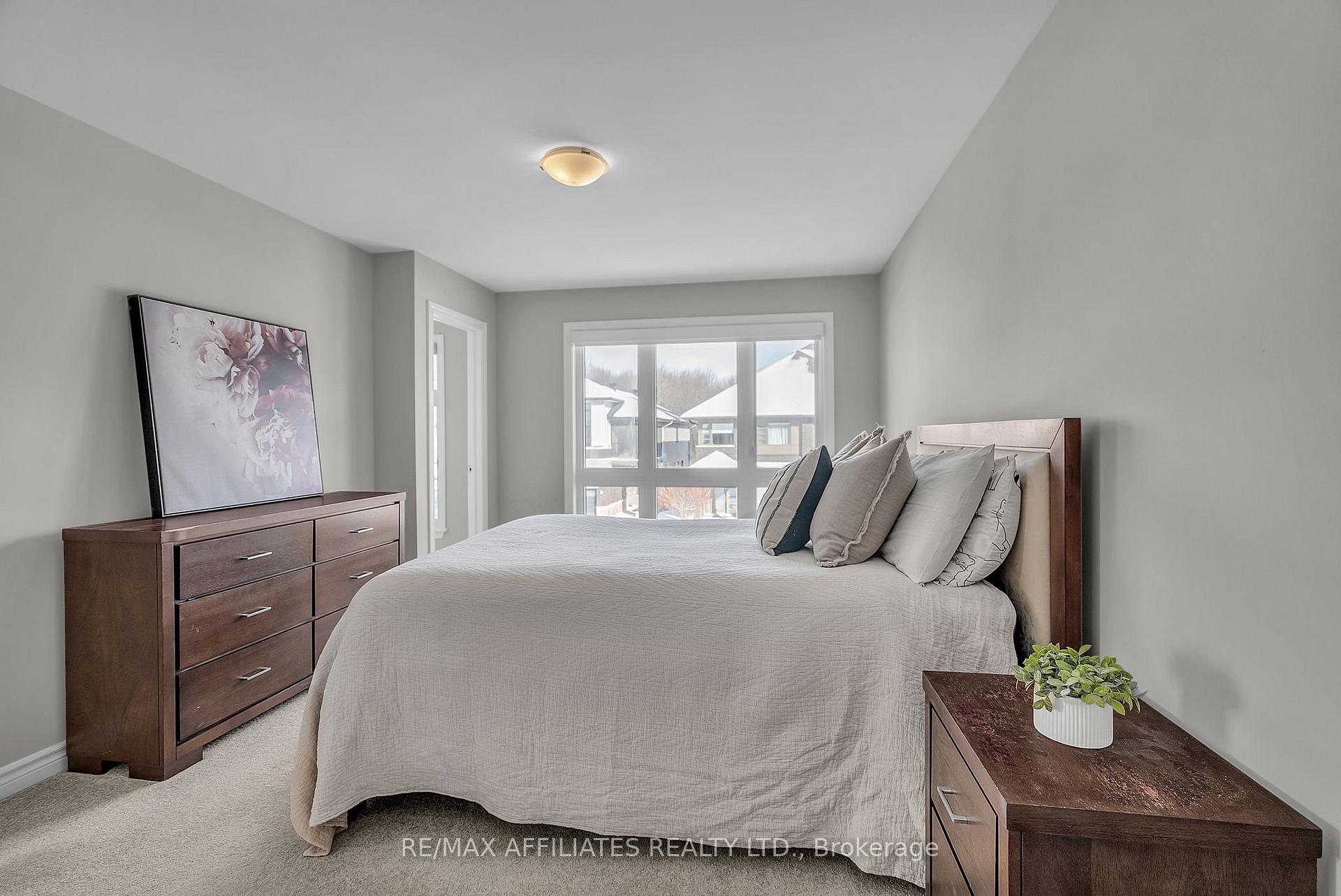 Photo 25 of 523 Rowers Way, Ottawa, Riverside South/Gloucester Glen — HOMEH