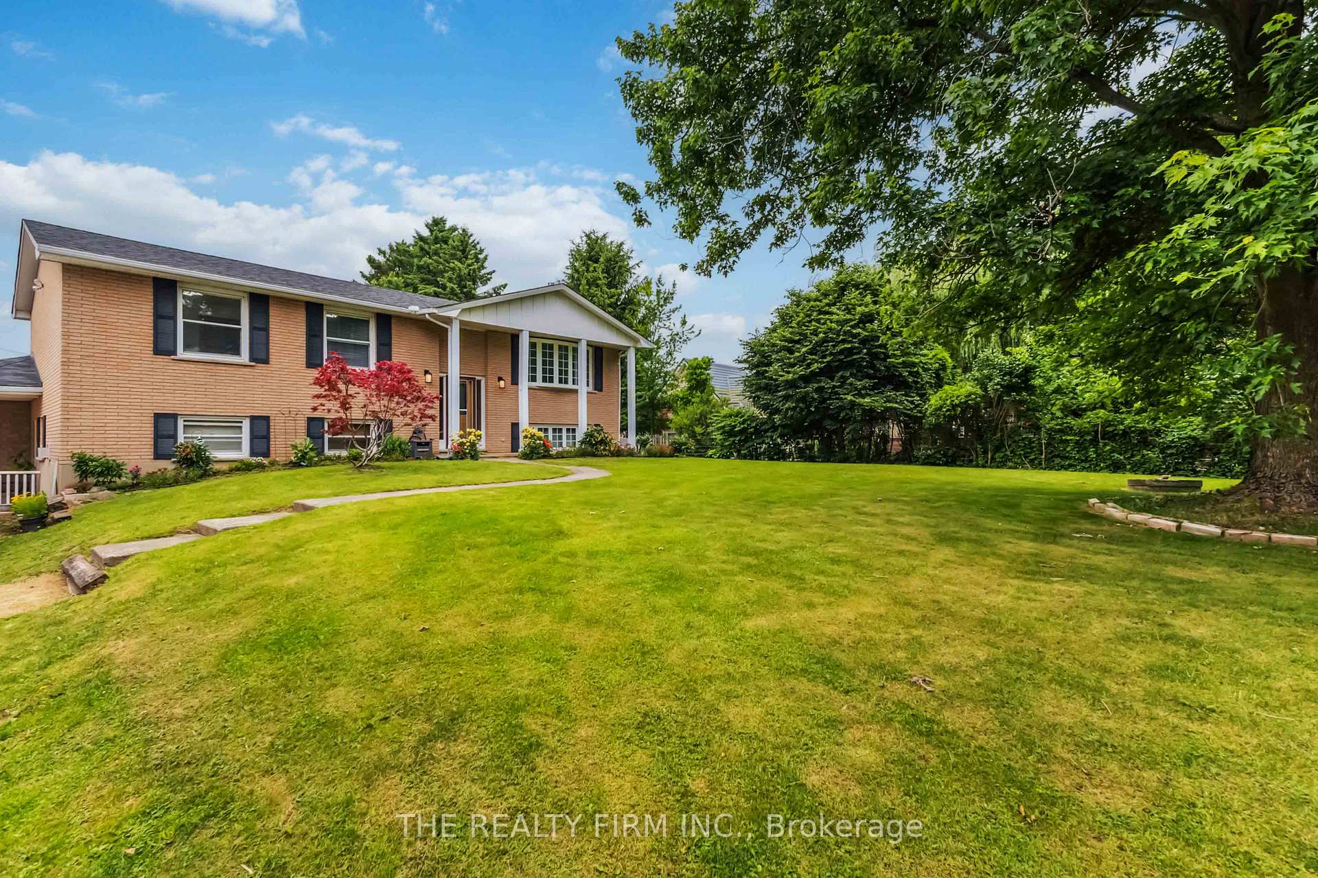 Front of 15552 Elginfield Road