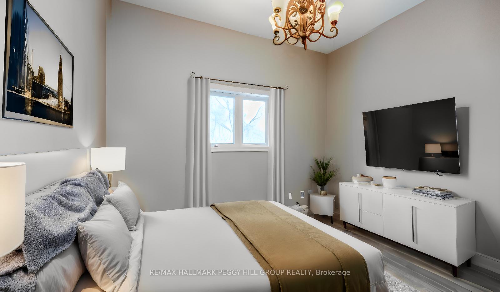 Photo 10 of 392 Cox Mill Road, Barrie, South Shore — HOMEH