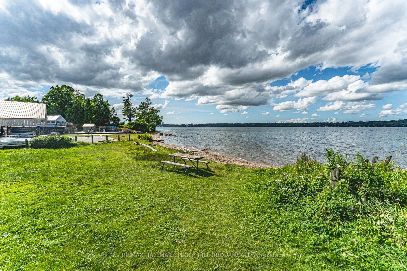Photo 22 of 392 Cox Mill Road, Barrie, South Shore — HOMEH