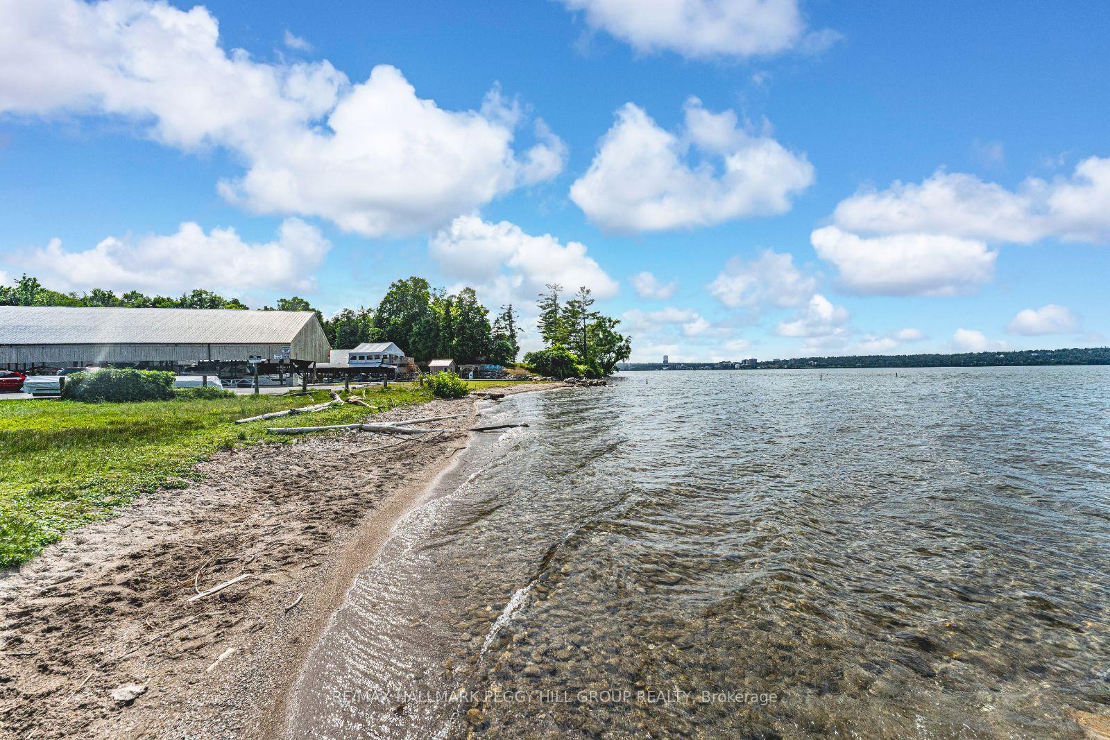Photo 17 of 392 Cox Mill Road, Barrie, South Shore — HOMEH