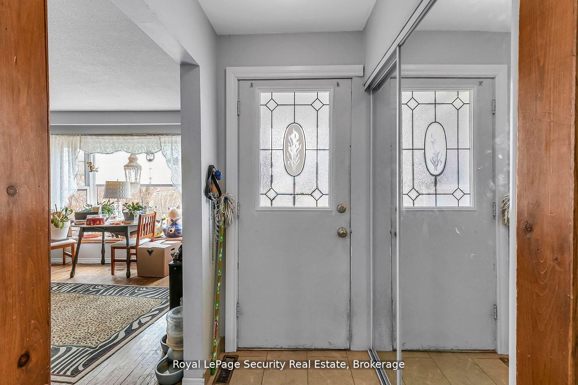 Photo 9 of 22 Burbank Place, Barrie, Grove East — HOMEH
