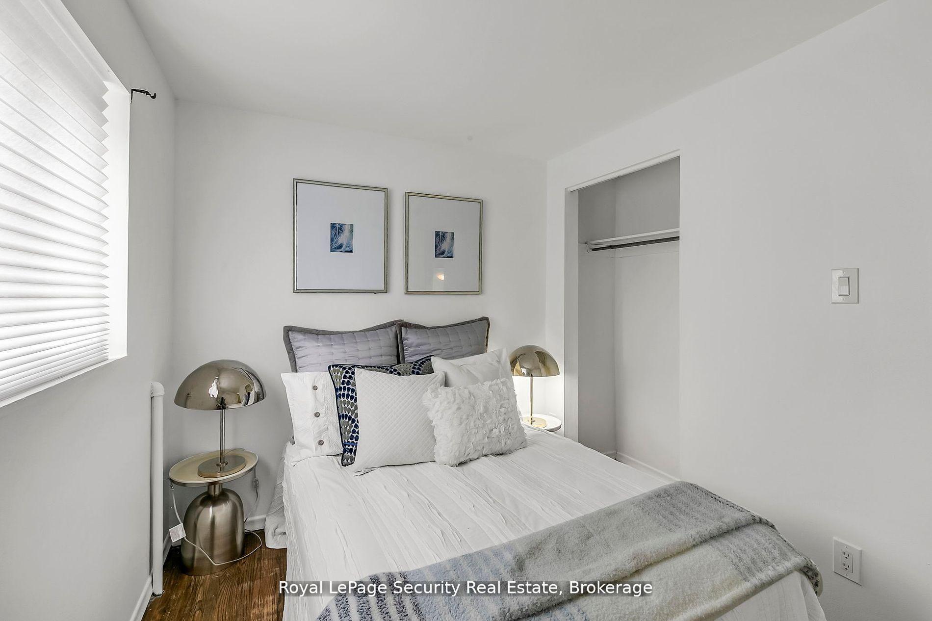 Photo 18 of 22 Burbank Place, Barrie, Grove East — HOMEH